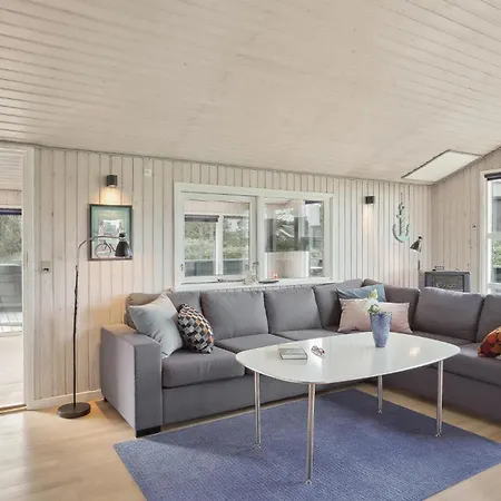 3 Bedroom Pet Friendly In Hjørring