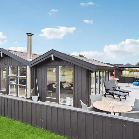 3 Bedroom Pet Friendly In Hjørring